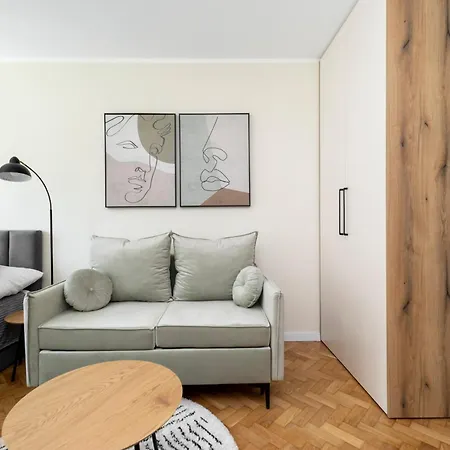 Przytulny Blisko Lasu Z Szybkim Wi-fi Apartament